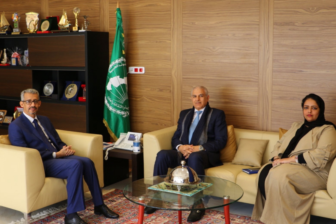 مدير عام الألكسو يستقبل سفير مملكة البحرين بتونس