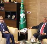 مدير عام الألكسو يستقبل سفير سلطنة عمان
