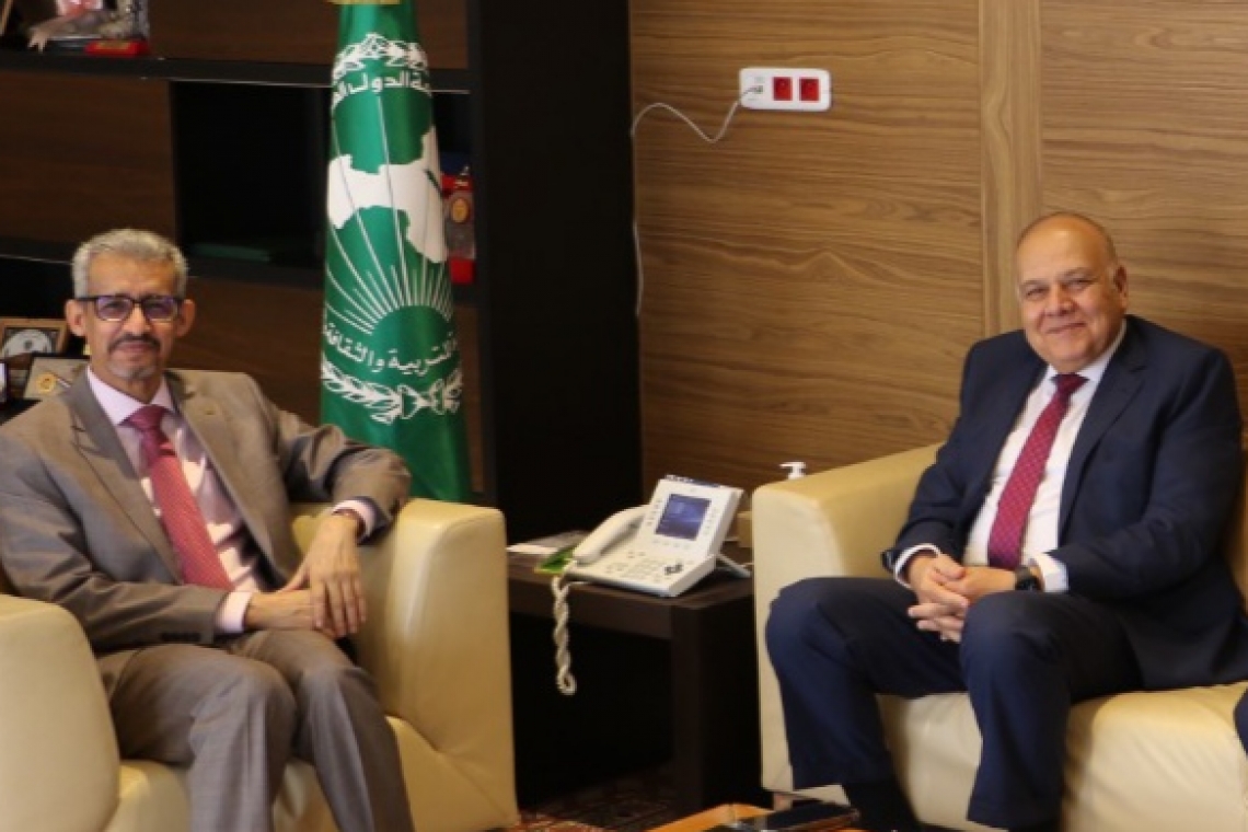  ALECSO Director-General receives Secretary-General of the   Association of Arab Universities