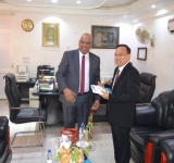 السفير الاندونيسي بالخرطوم يقوم بزيارة إلى معهد الخرطوم الدولي للغة العربية