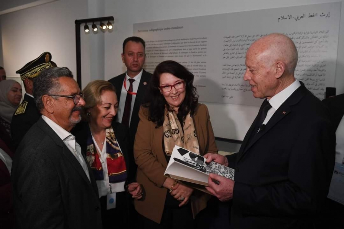 فخامة رئيس الجمهورية التونسية  يزور معرض الالكسو "فنون الخط ذاكرة مشتركة وتراث حي وفن" المنظم بمناسبة القمة الفرنكفونية بجربة