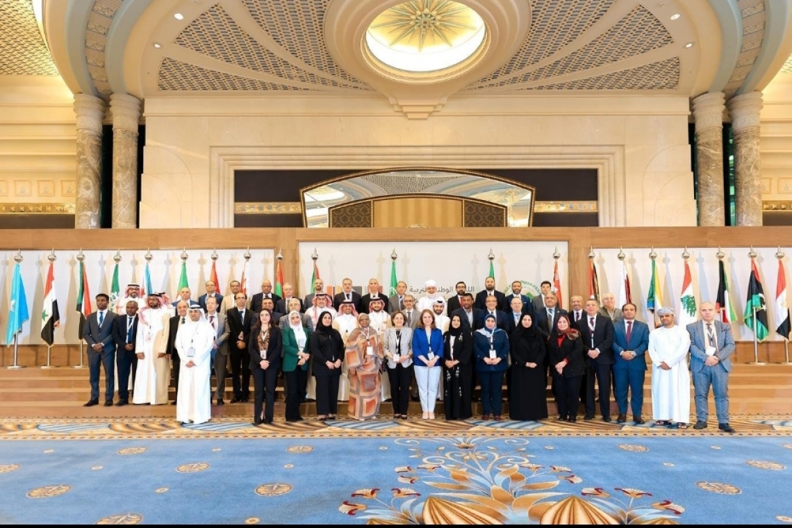   تجديد مكتب المجلس التنفيذي في دورته 122  التي عقدت يوم 17 مايو 2024 بمدينة  جدة  بالمملكة العربية السعودية 