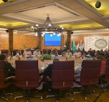 مدير عام الألكسو يشارك في اجتماع كبار المسؤولين