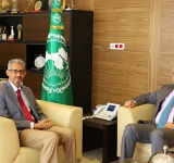 سعادة سفير مملكة البحرين يؤدي زيارة إلى معالي مدير عام الألكسو