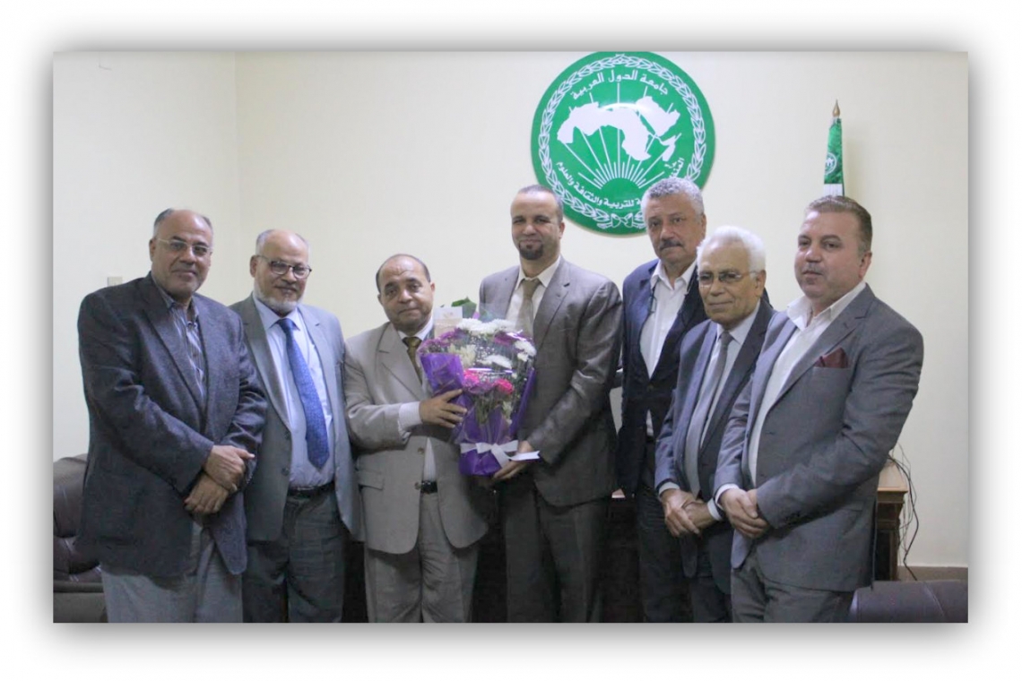 المجلس الأكاديمي لمعهد المخطوطات العربية  يكرم الأستاذ الدكتور جمعة عبد المقصود