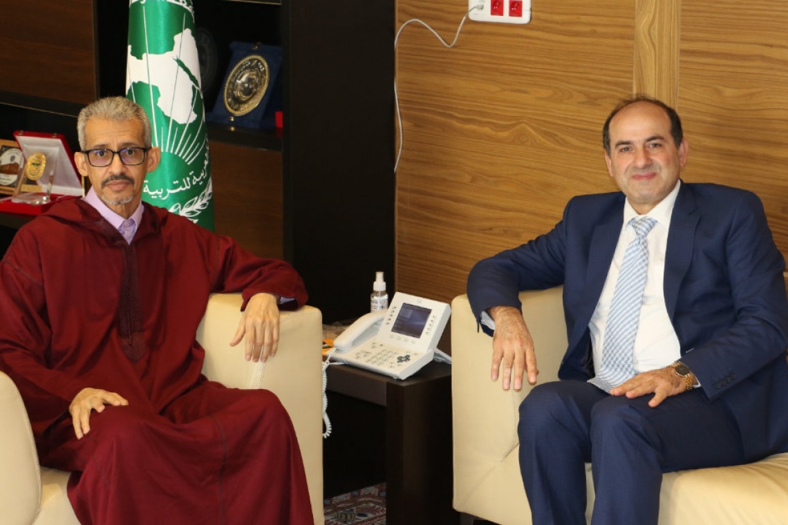 Syrian Ambassador to Tunisia pays visit to Director-General of ALECSO