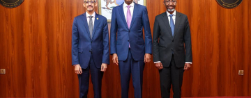 رئيس وزراء جمهورية الصومال الفيدرالية يستقبل المدير العام للألكسو والوفد المرافق له