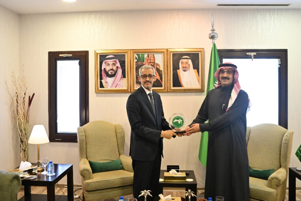 المدير العام للألكسو يكرّم سفير خادم الحرمين الشريفين بتونس