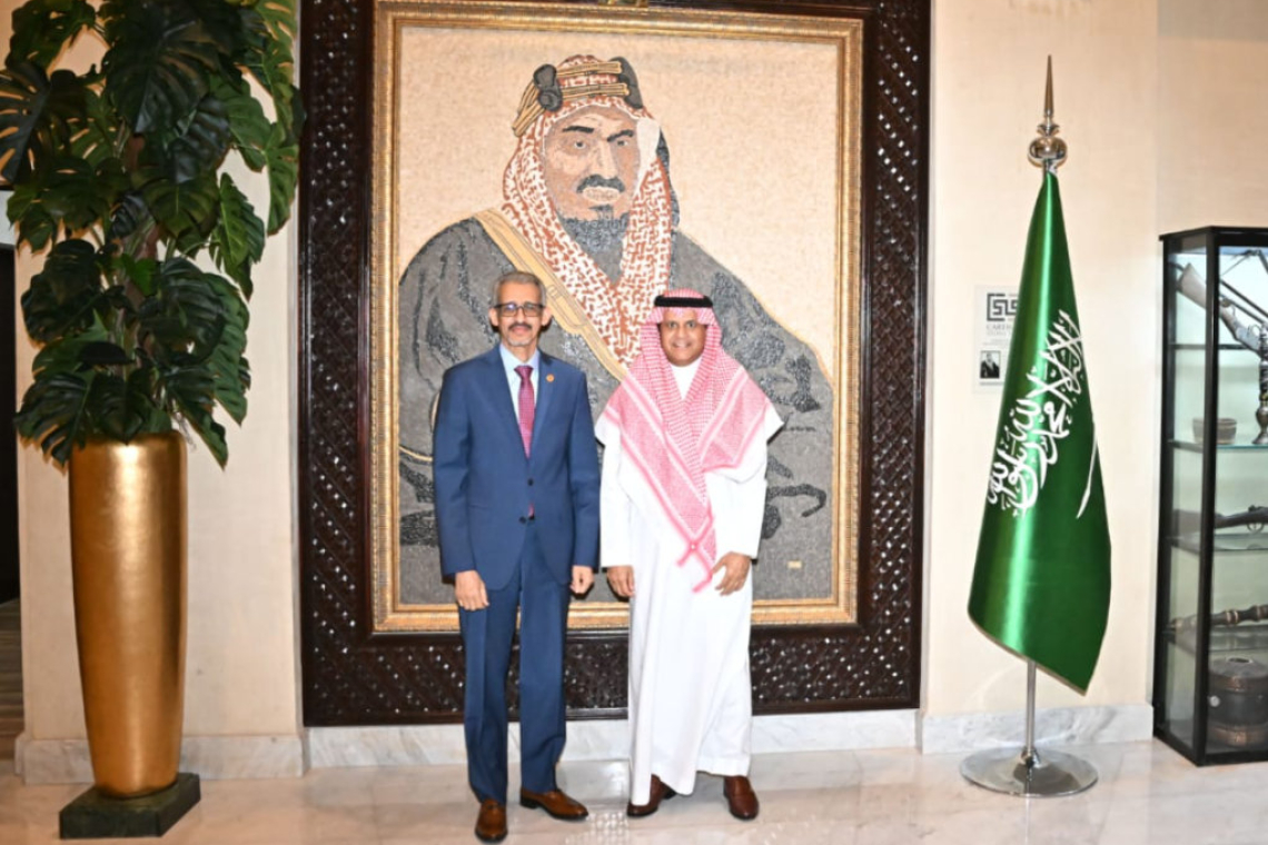 المدير العام للألكسو يؤدي زيارة إلى سفير المملكة العربية السعودية لدى الجمهورية التونسية