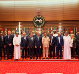 الأمين العام لجامعة الدول العربية يؤدي زيارة إلى مقر الألكسو